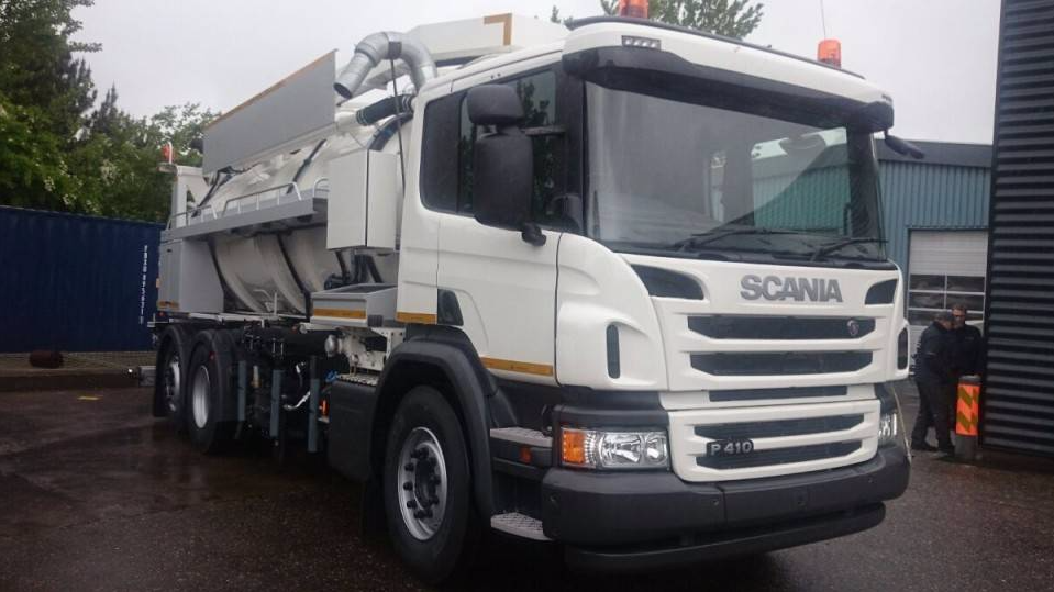 Camión Limpia Fosas/Hidrojet - Marca: Scania - Modelo: P410