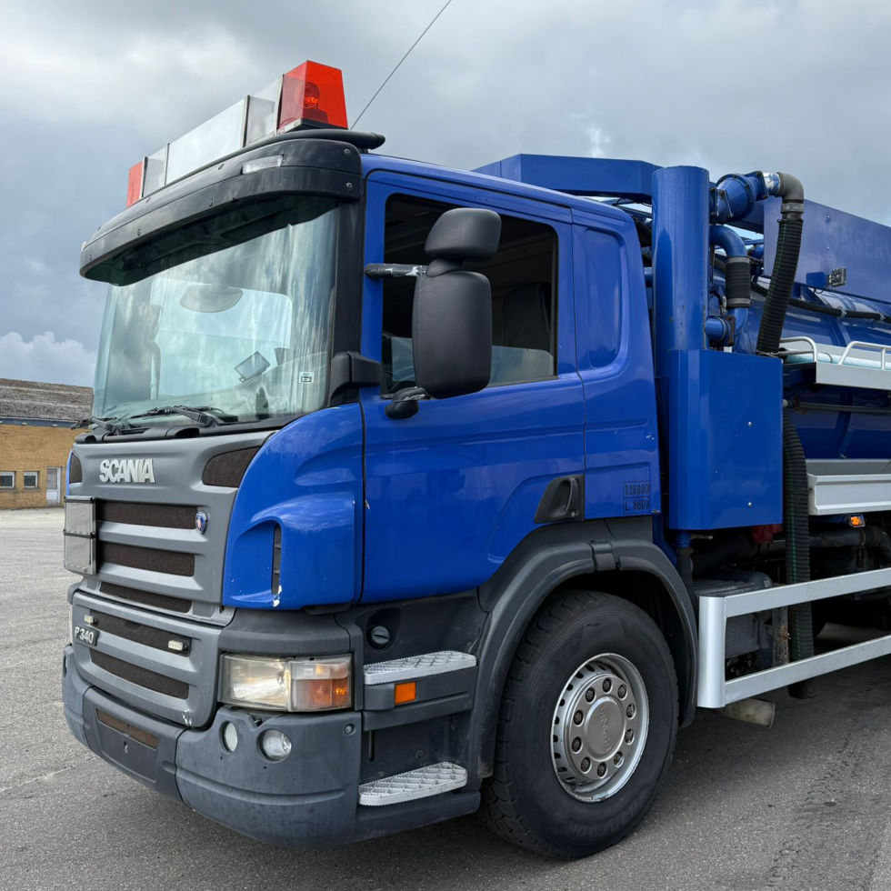 Scania P340 6x2