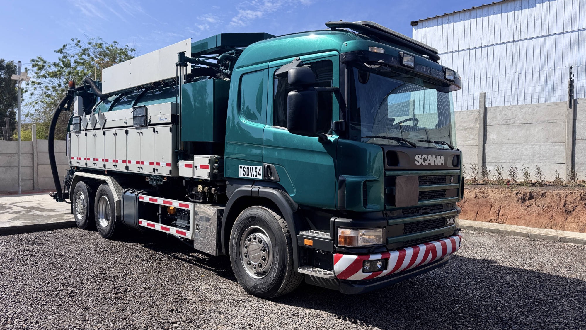 Camión Limpia Fosas/Hidrojet - Marca: Scania - Modelo: P340 6x2 13m3 