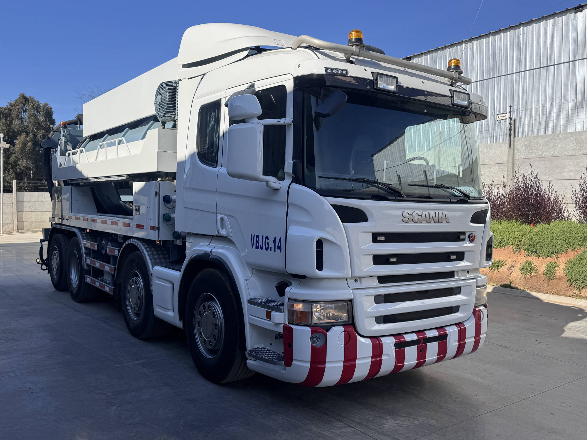 Scania P420 8x2 Estanque Acero Inoxidable