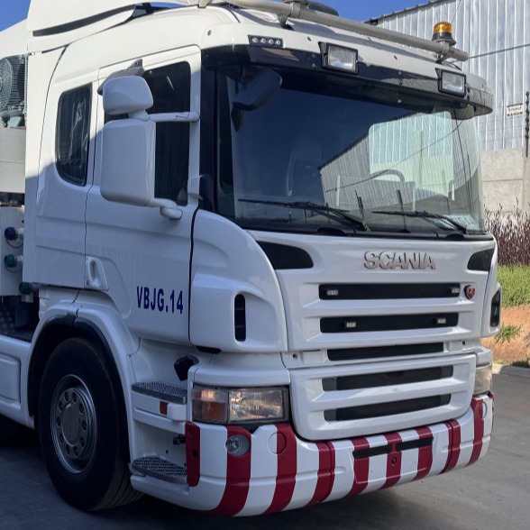 Scania P420 8x2 Estanque Acero Inoxidable