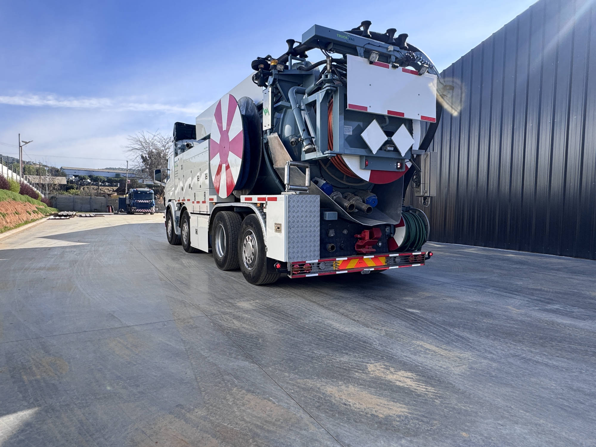Scania P420 8x2 Estanque Acero Inoxidable