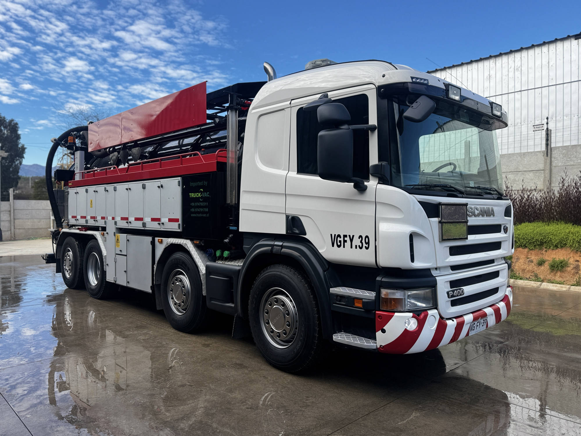 Scania P400 8x2 13m3