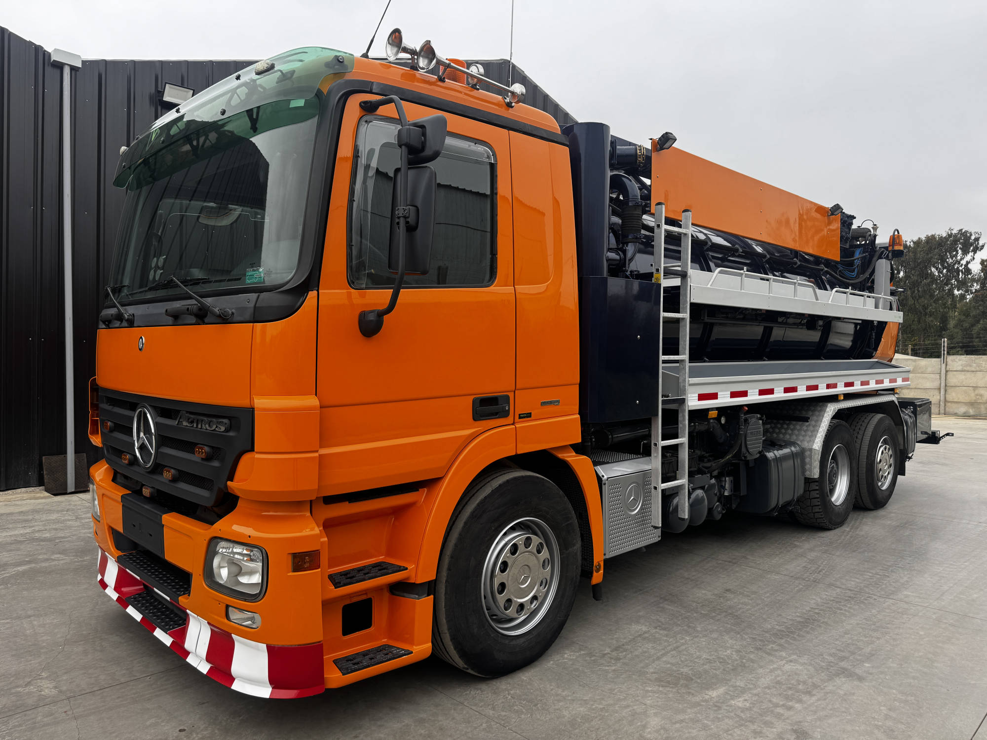Mercedes-Benz Actros 2544 10m3