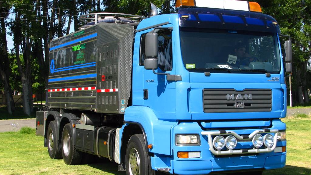 Camión Limpia Fosas/Hidrojet - Marca: Man - Modelo:  TGA 26.390