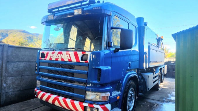 Camión Limpia Fosas/Hidrojet - Marca: Scania - Modelo:  P340 6x2