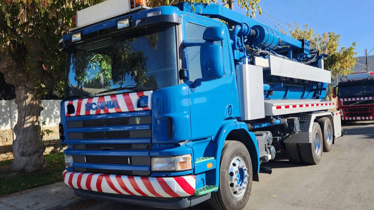 Camión Limpia Fosas/Hidrojet - Marca: Scania - Modelo:  P340 6x2