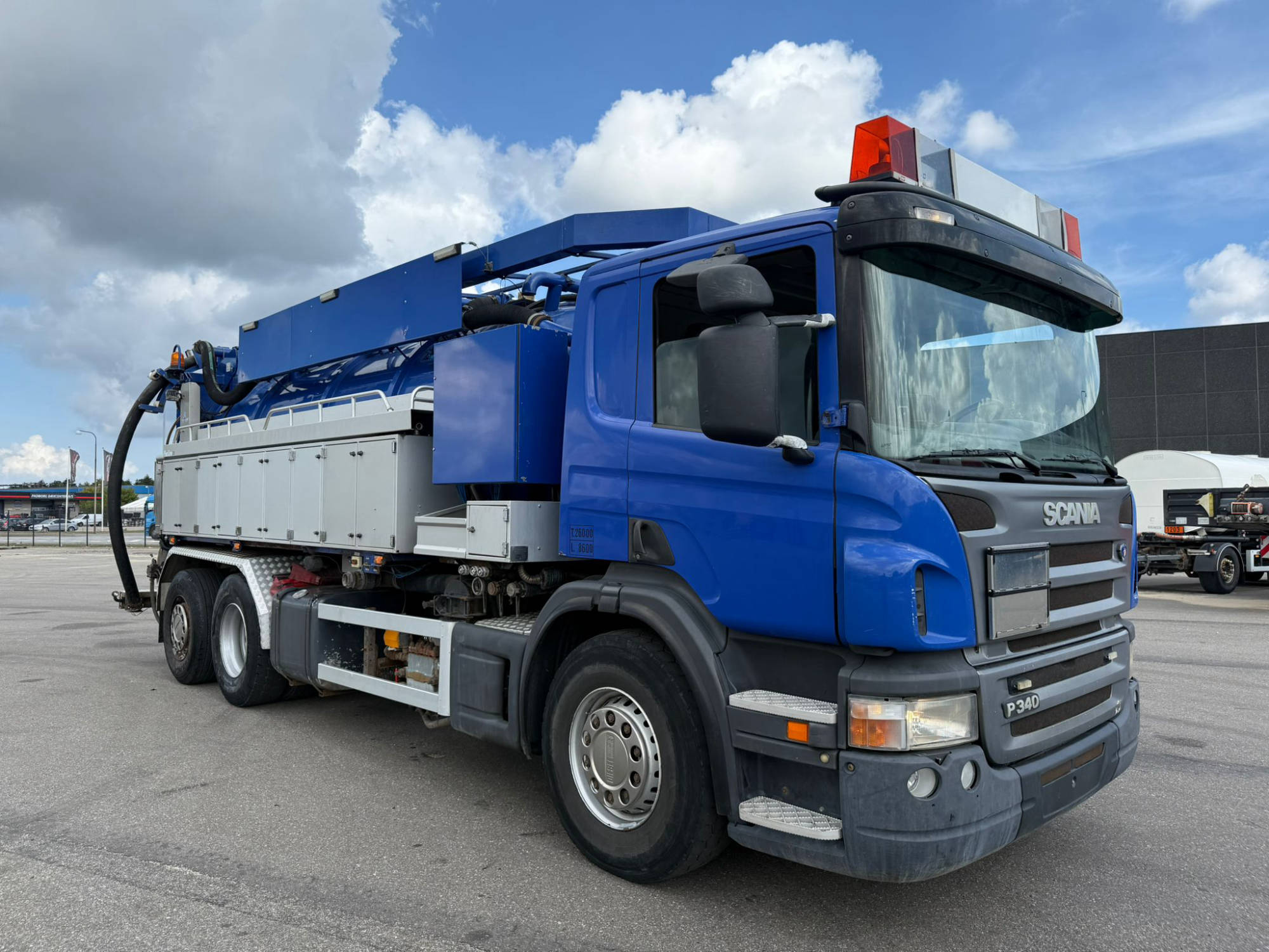 Scania P340 6x2